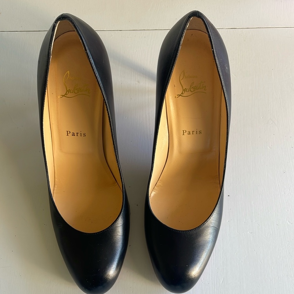 Christian Louboutin Kiki Black Leather Pump 42